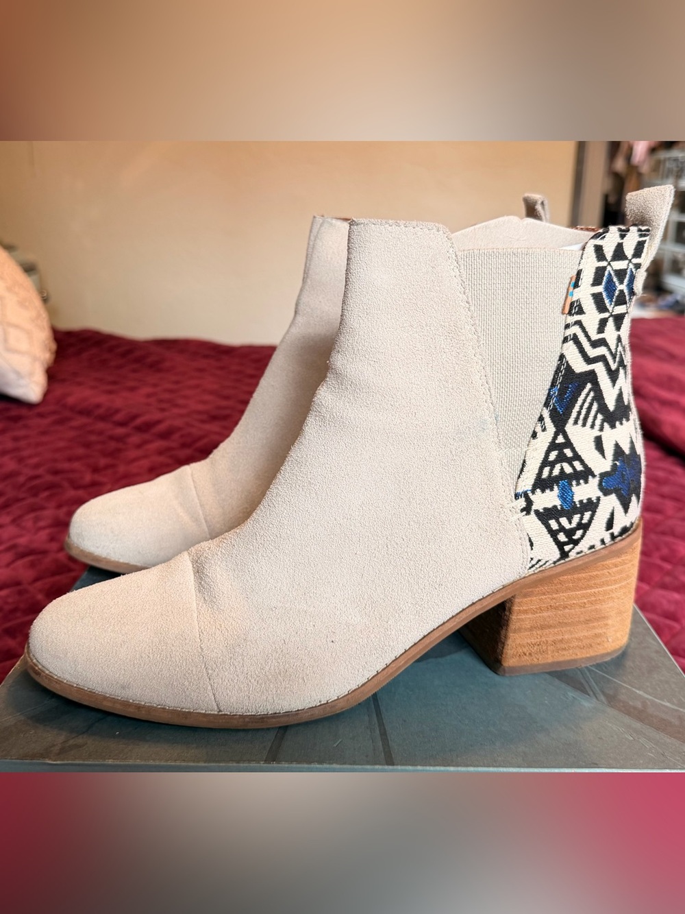 Tom’s Women’s size 12 Cream Suede Ankle Boots with Patterned Heel